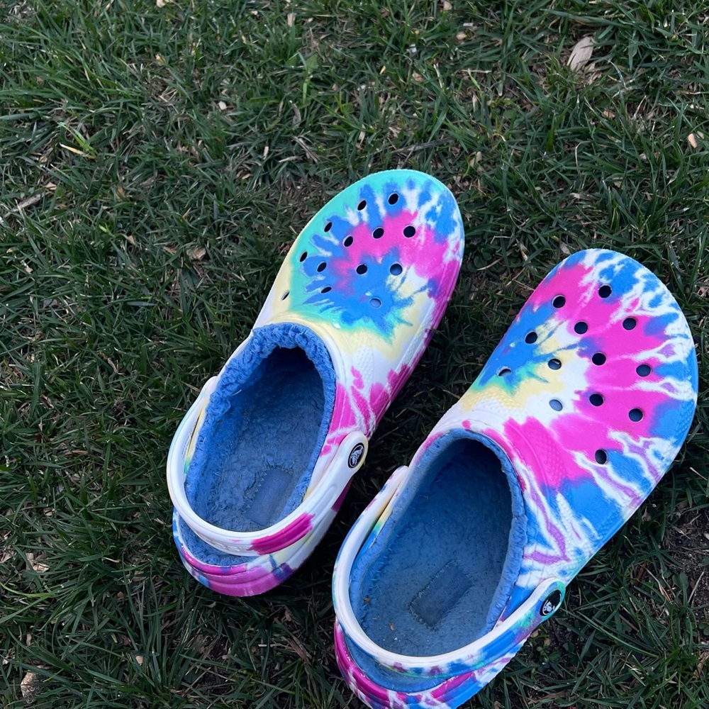 Colorful Crocs - Picture 4 of 7
